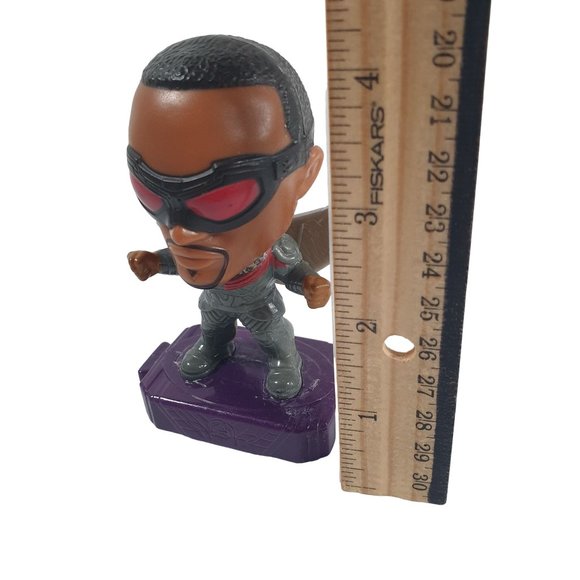 McDonalds Happy Meal Toy Falcon 1 Marvel Sam Wilson 2020 STICKING WING BUTTON - Picture 2 of 5
